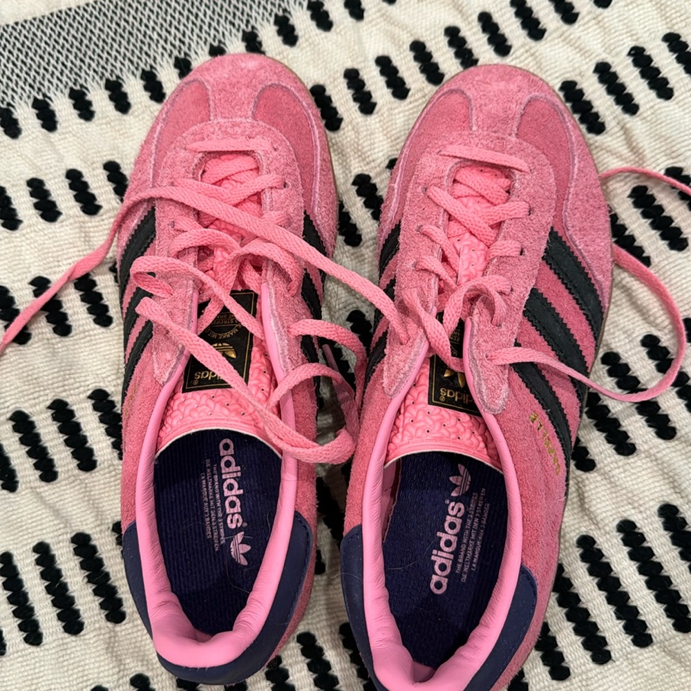 Adidas gazelle PINK